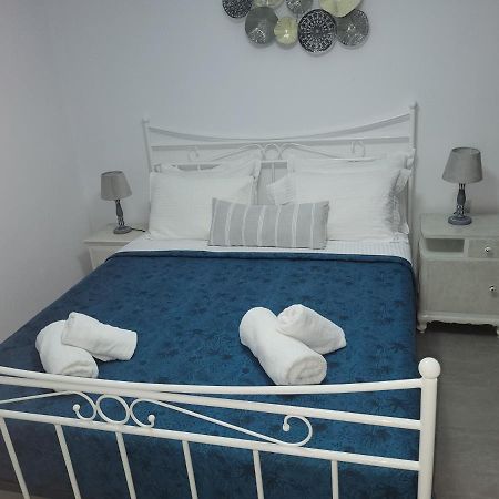 Christina'S Luxury Village House Plaka  Bagian luar foto