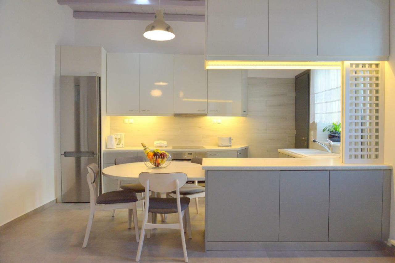 Christina'S Luxury Village House Plaka  Bagian luar foto