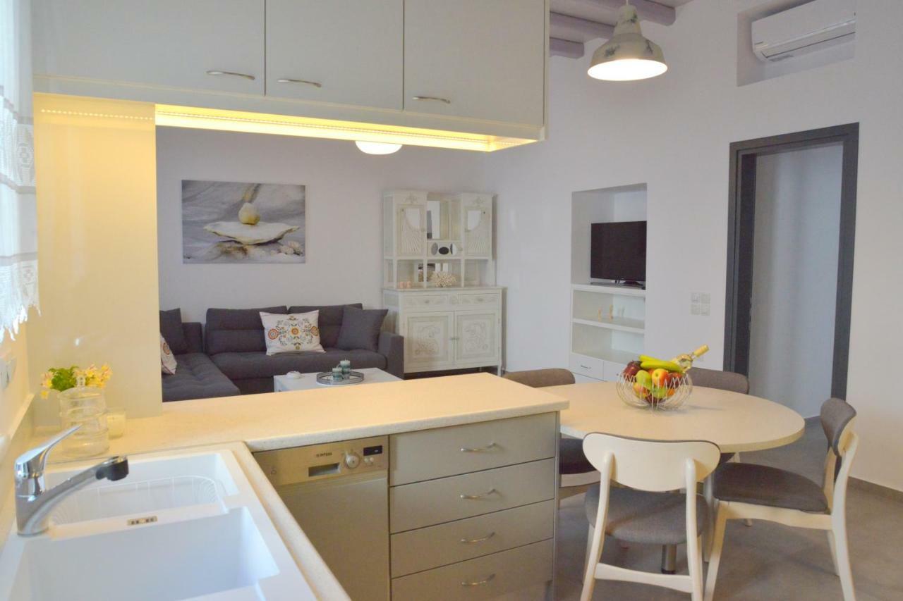 Christina'S Luxury Village House Plaka  Bagian luar foto
